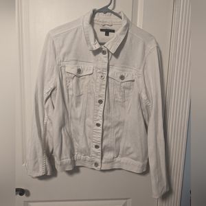 Signature Studio Large White Jean Jacket